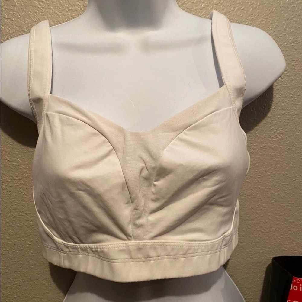 Lululemon sports bra!!💕💕